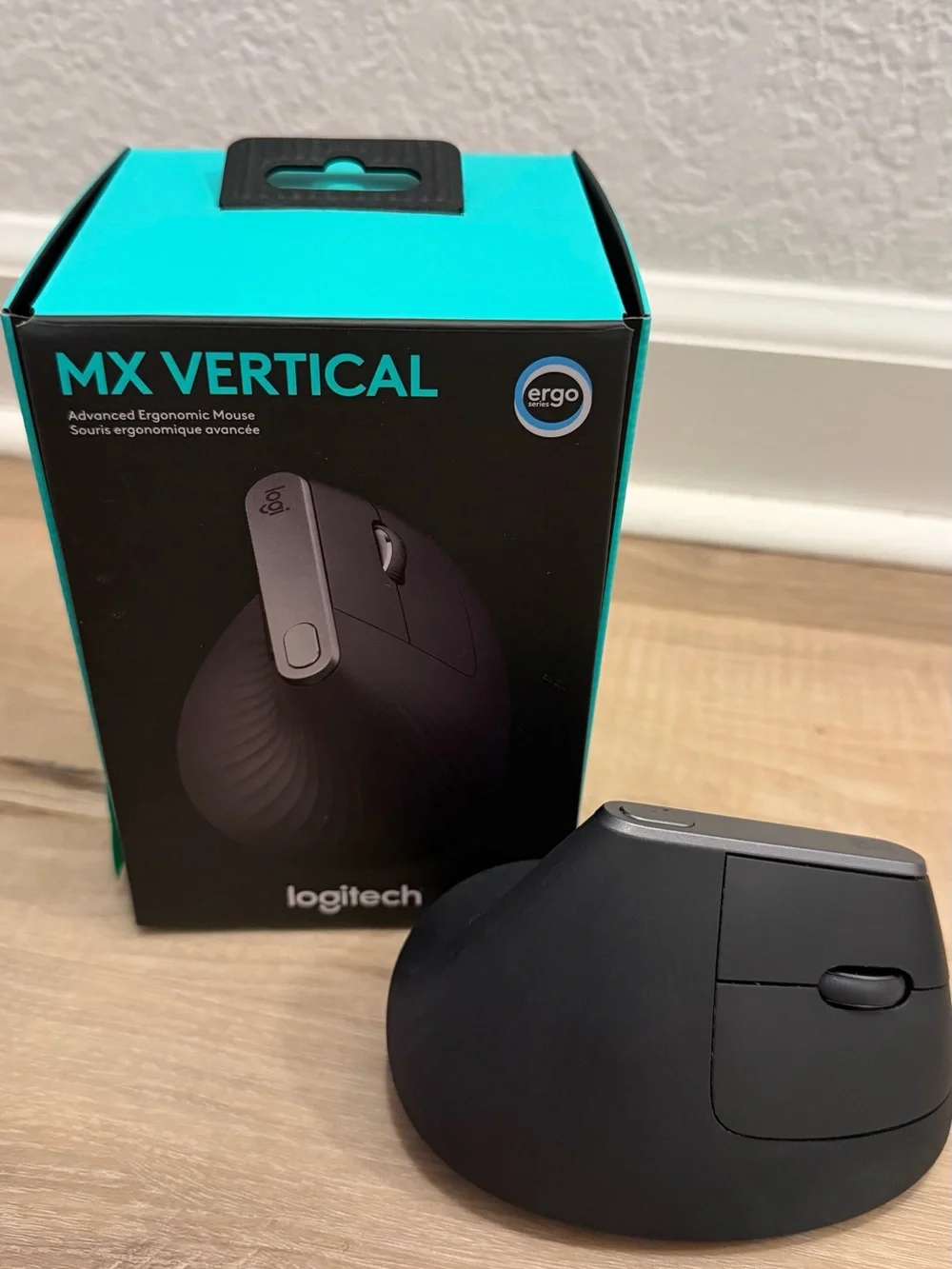 Logitech MX Vertical Ergonomic Wireless Mouse - Black
